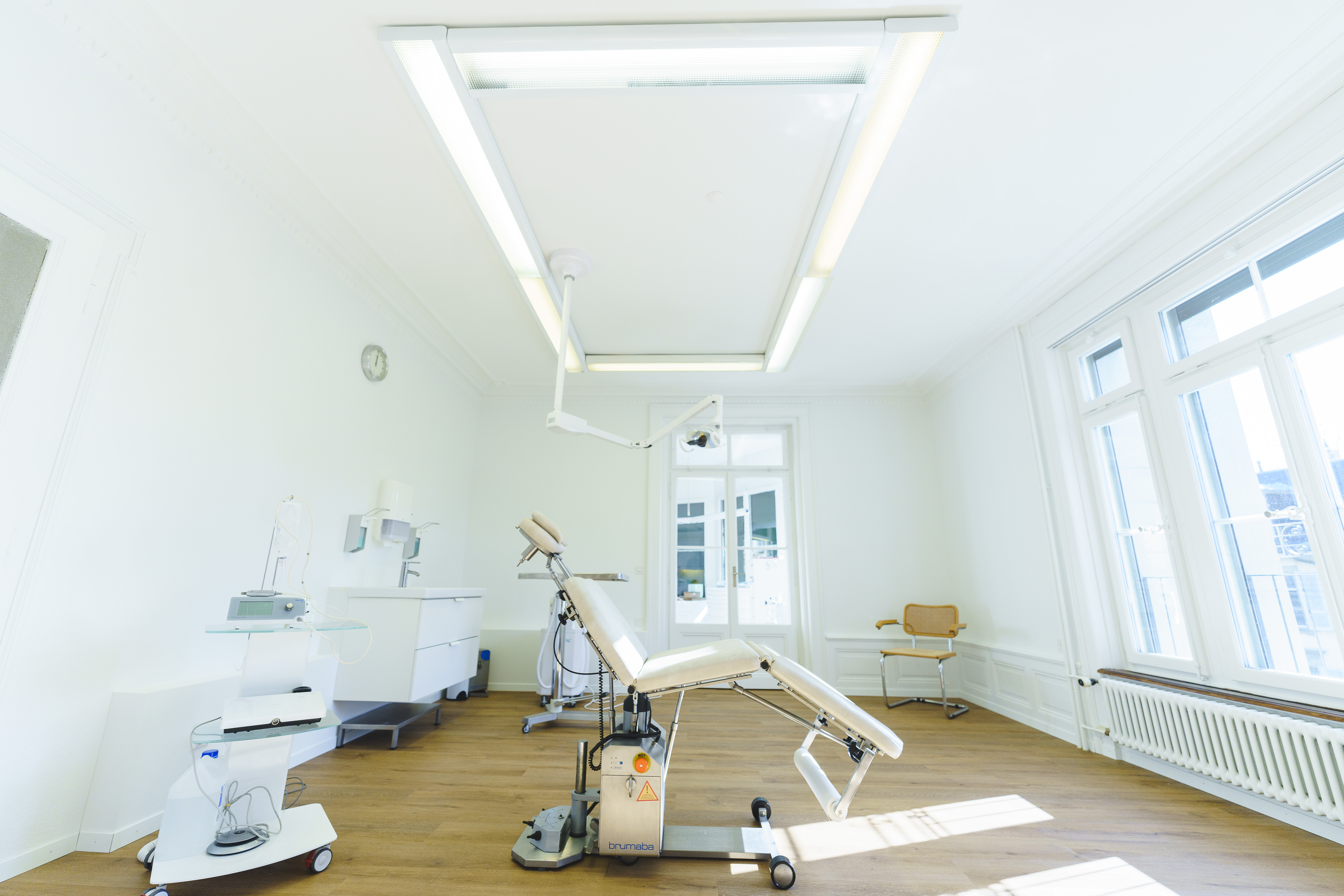 Zahnimplantate Bern, Zahnimplantate & Kieferchirurgie Falkenplatz